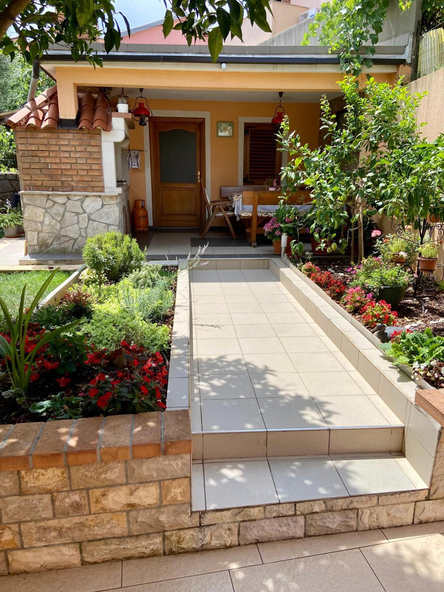 Apartments Leila Мали-Лошинь Экстерьер фото